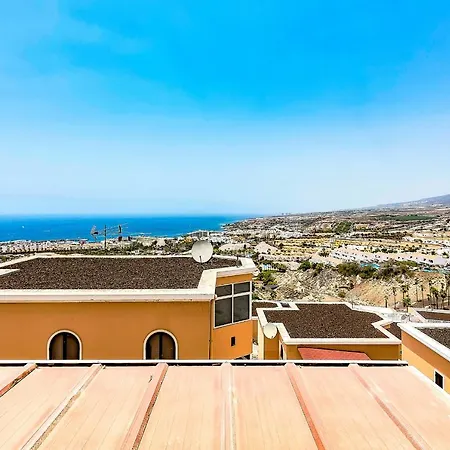 Ocean View Villa *